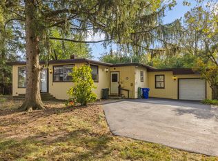 128 Harding Ct, Glen Ellyn, IL 60137