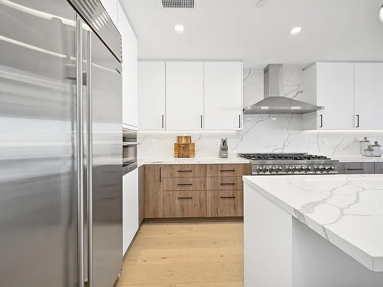 413 E Edgewater Ave — Photo 13