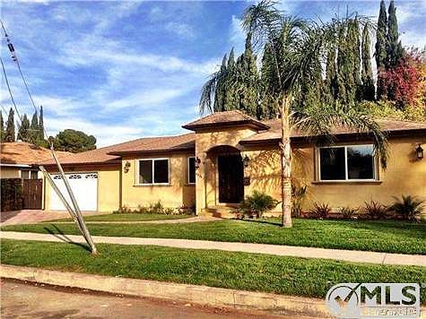 4th image of 6434 Nagle Ave