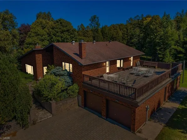 74 Miramichi Bay Rd, Saugeen Shores, ON N0H 2C6