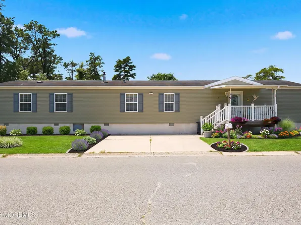 15 Fawn Place, Whiting, NJ 08759