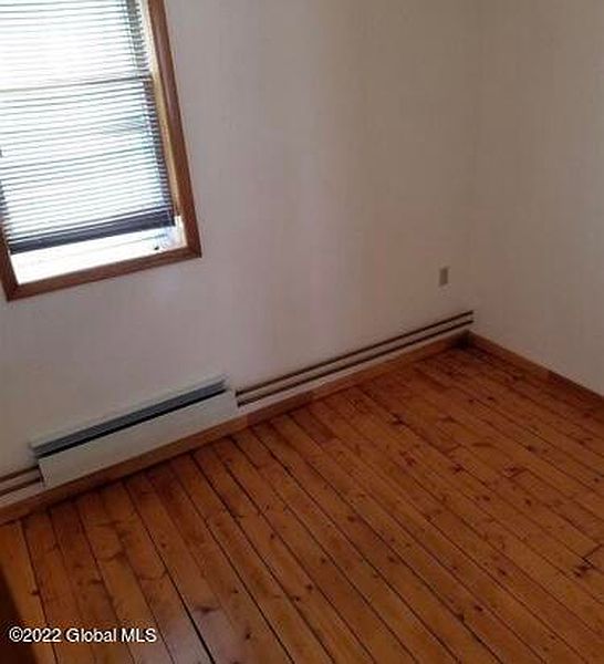 3rd image of 318 Saratoga Street