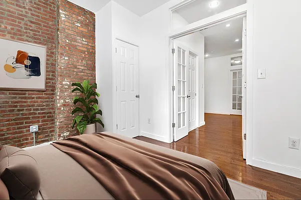 Rented by REAL New York | media 8