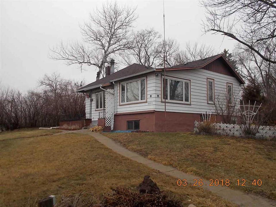 1st image of 2223 W 5th St