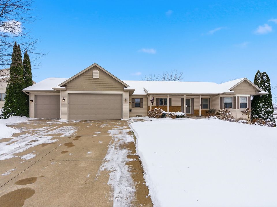 1st image of N549 Robinhood Dr