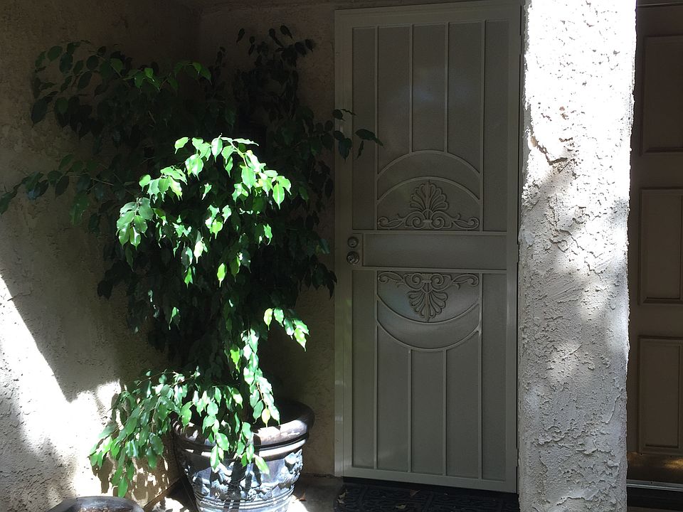 1st image of 17809 Devonshire St #104