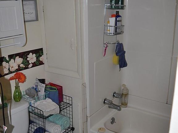 3rd image of 311 S Water Ave