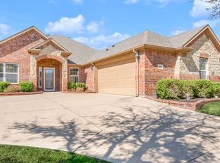 5836 Sunny Meadow Ln, Grand Prairie, TX 75052