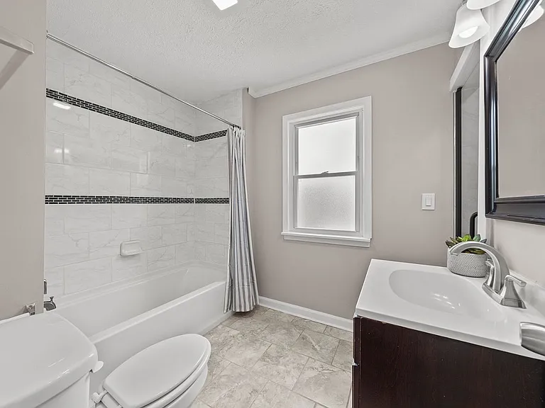 3601 Tullamore Rd — Photo 17