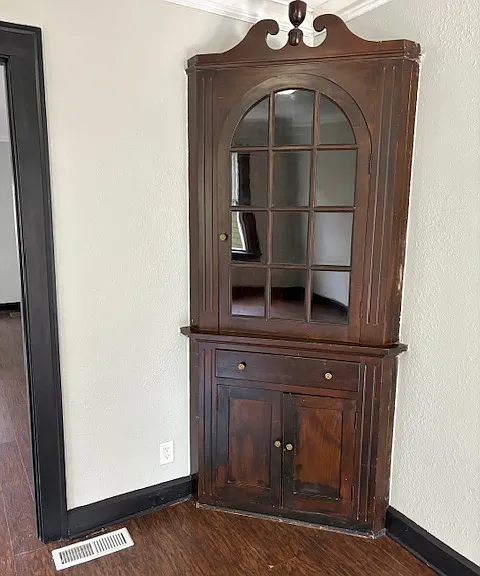 Built in cabinet in dining room