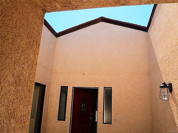 5th image of 12802 Yellowstone Ave