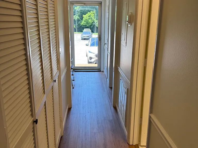 834 Brentwood Point — Photo 10