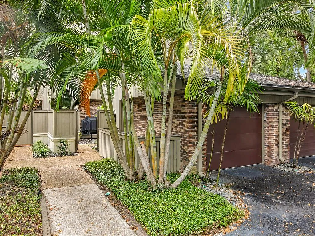 2 bed, 2.5 bath, 1637 sqft, $3,200 — Photo 1