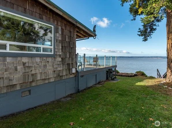 19422 Soundview Drive NW, Stanwood, WA 98292