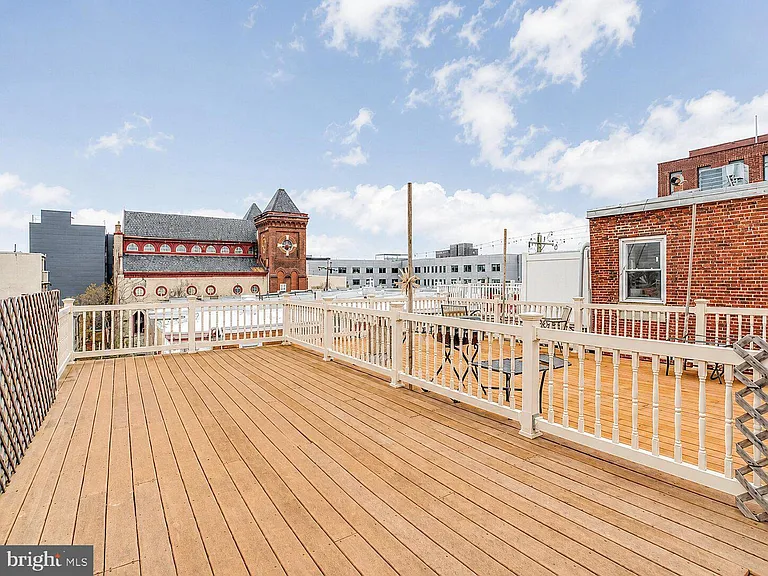 2542 W Girard Ave #2 — Photo 22