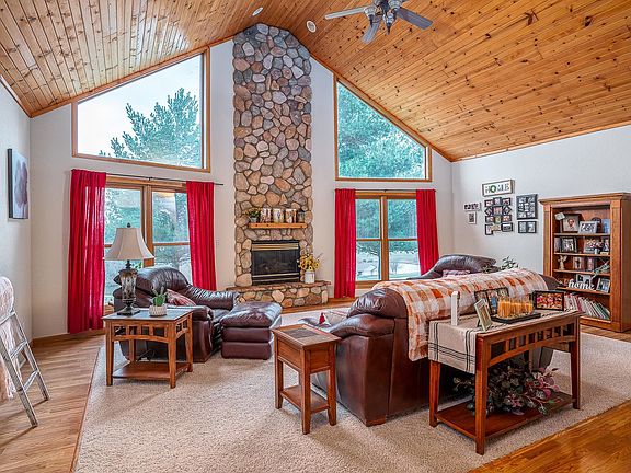3rd image of 9293 Arrowhead Dr