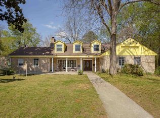 406 N Commons St W, Tuscumbia, AL 35674