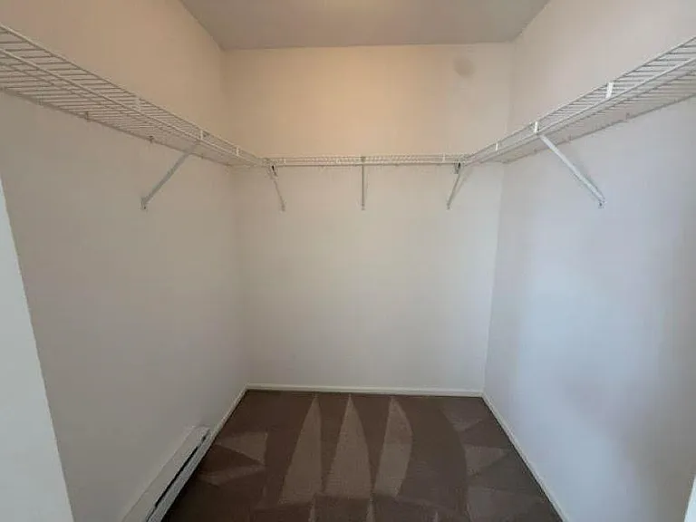 16XX Plateau Cres — Photo 12