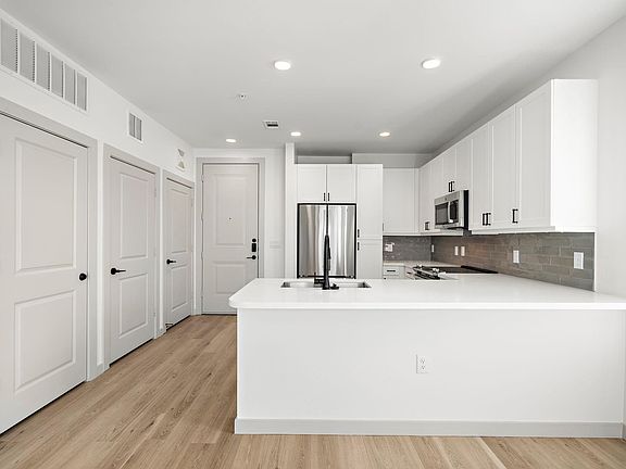3rd image of 29655 Jordan Ranch Blvd #A1