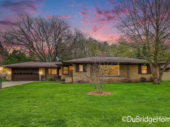 1936 Orchard Ln NE, Grand Rapids, MI 49505