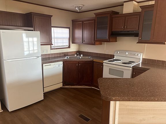 5th image of 729 N Chamberlain Ave