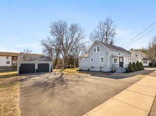 27-29 Niles Rd, Windsor, CT 06095