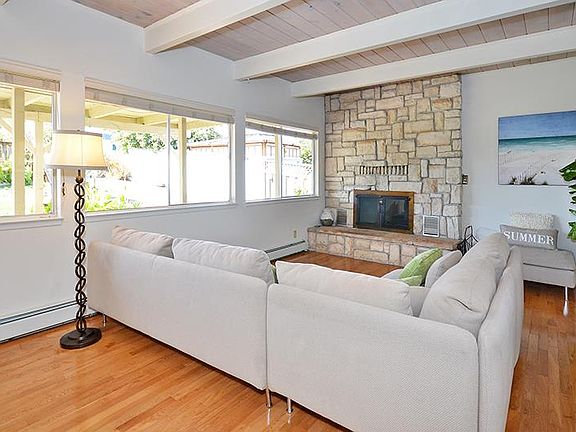 4th image of 823 Cresta Vista Way