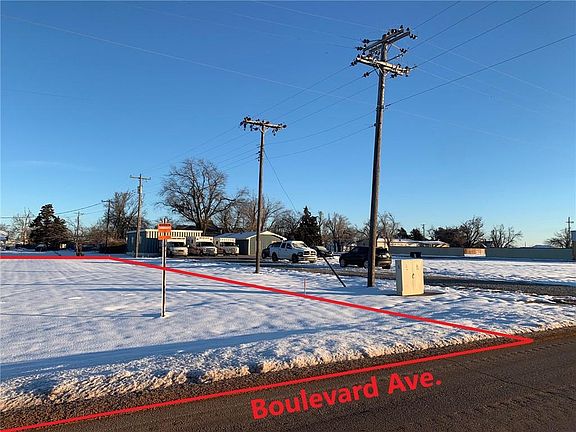 3rd image of W Ess Boulevard Ave #15