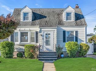 325 Desota Ave, Woodbridge, NJ 07095
