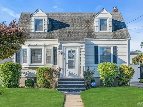 325 Desota Ave, Woodbridge, NJ 07095