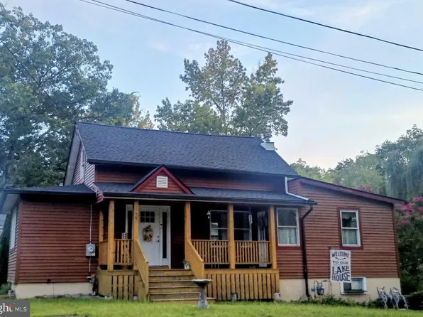 27 Higgins Ave, Clementon, NJ 08021