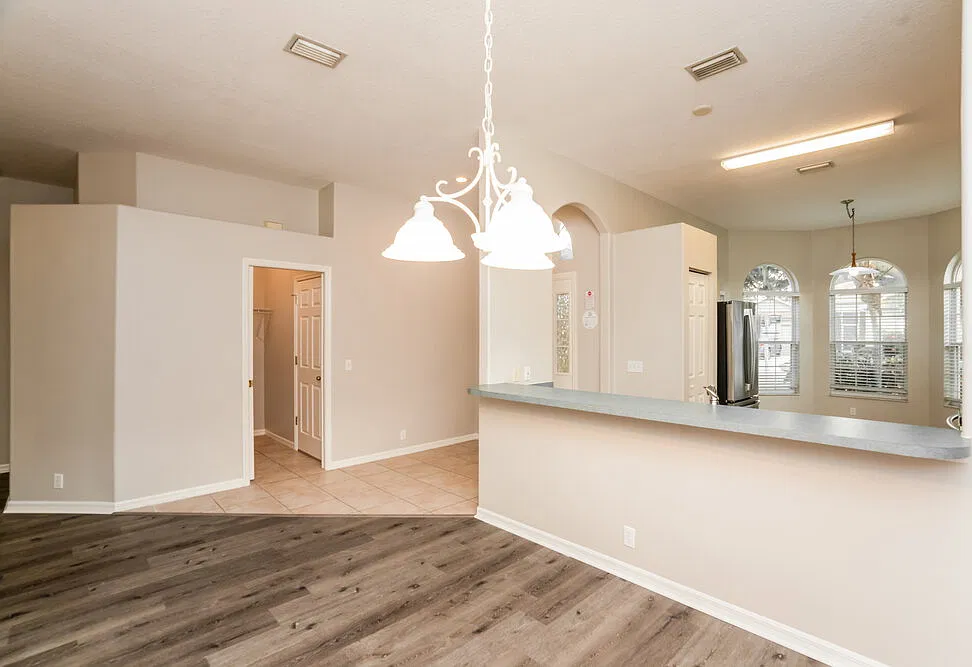 3 bed, 2.0 bath, 1515 sqft, $2,525 — Photo 4
