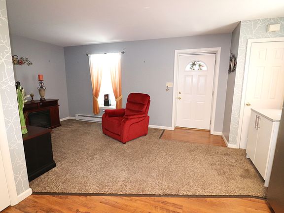 5th image of 64 Gross St APT A