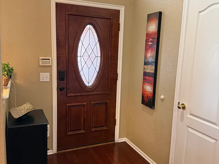 4509 Newport Dr — Photo 10