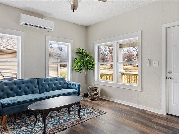 5th image of 727 E Dale Street