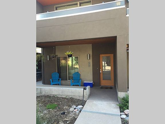 3rd image of 52 Galapago St