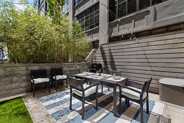 Sold by Hauseit LLC | media 4