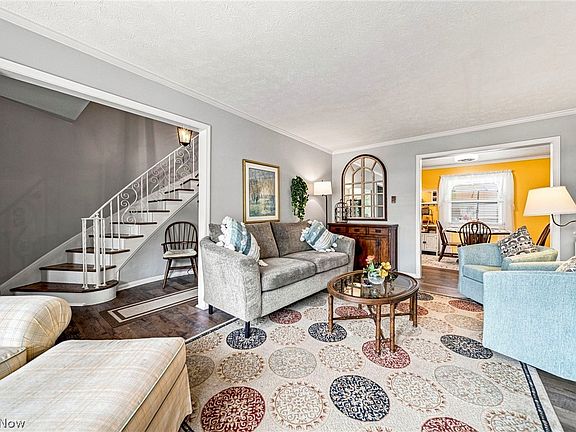 5th image of 9 Meadowlawn Dr Unit 6