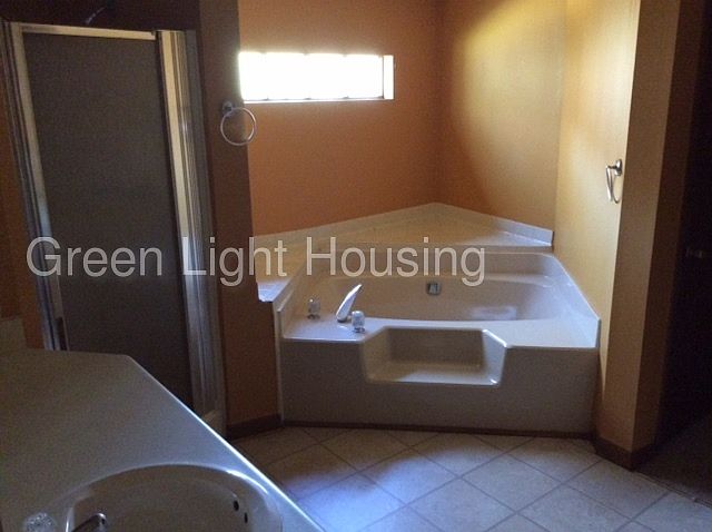 2nd image of 1071 Salisbury Trl