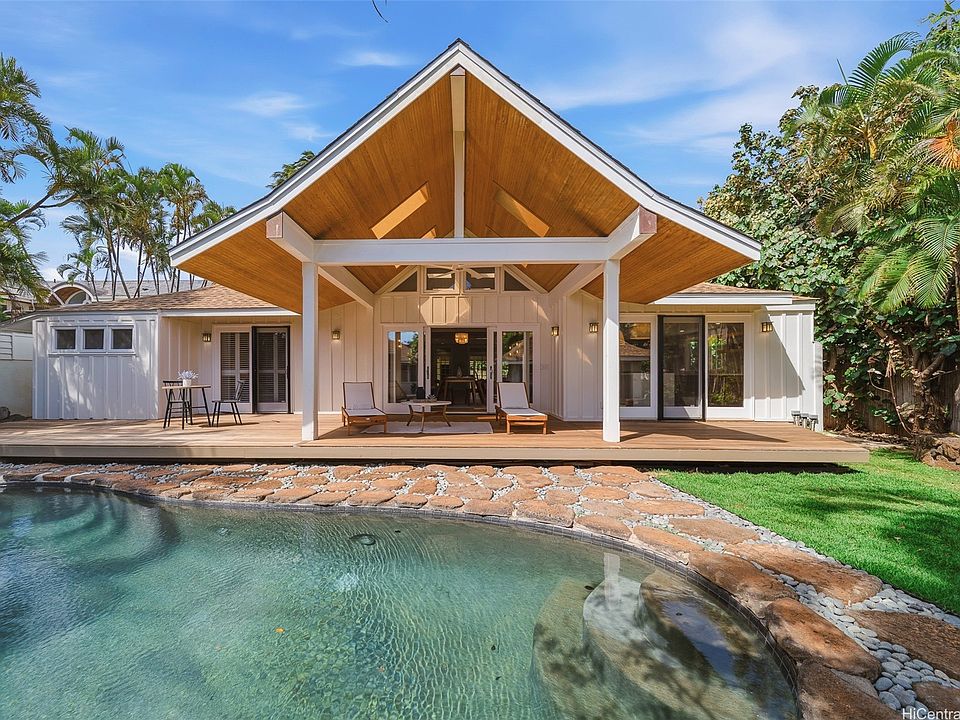 1st image of 814 Kealaolu Ave