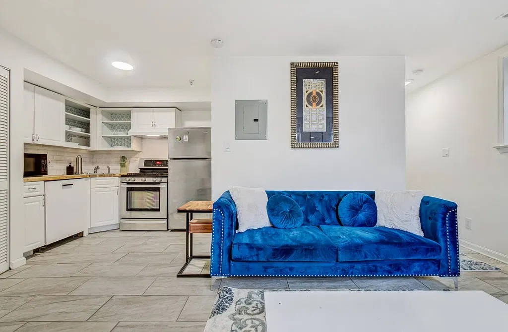 1 bed, 650 sqft, $1,899 — Photo 3