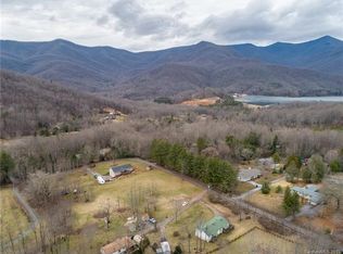 111 Walkertown Rd, Black Mountain, NC 28711