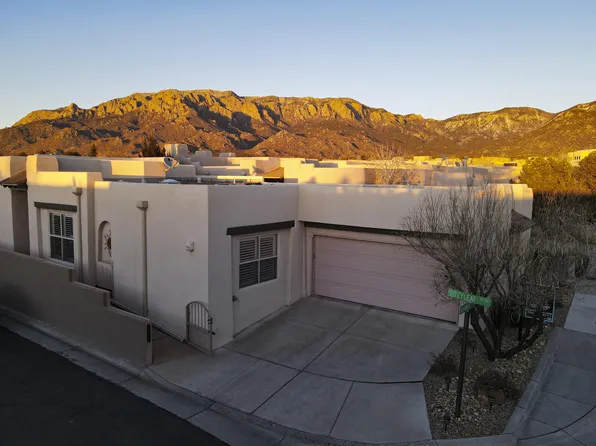 13103 Bluemist Ln NE, Albuquerque, NM 87111