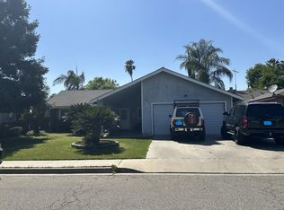 2833 N Dayton Ct, Visalia, CA 93291
