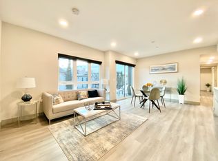 1534 Brockton Ave #405A, Los Angeles, CA 90025