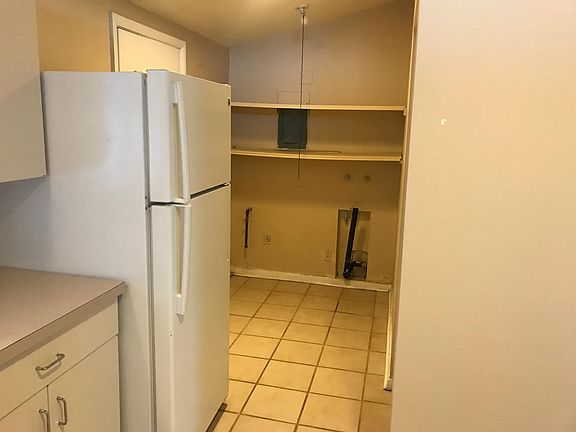 2nd image of 3029 Foxboro Dr