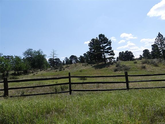 3rd image of 7974 Deertrail Dr