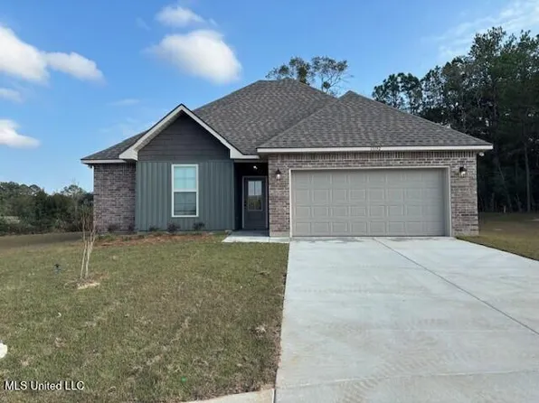 15192 High Point Dr, Gulfport, MS 39503