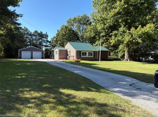 3443 Carrigan Rd, Fort Gratiot, MI 48059