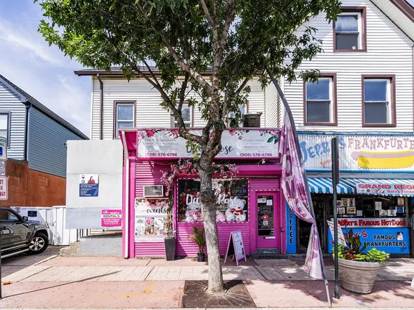 904 2nd Ave #1, Elizabeth, NJ 07201